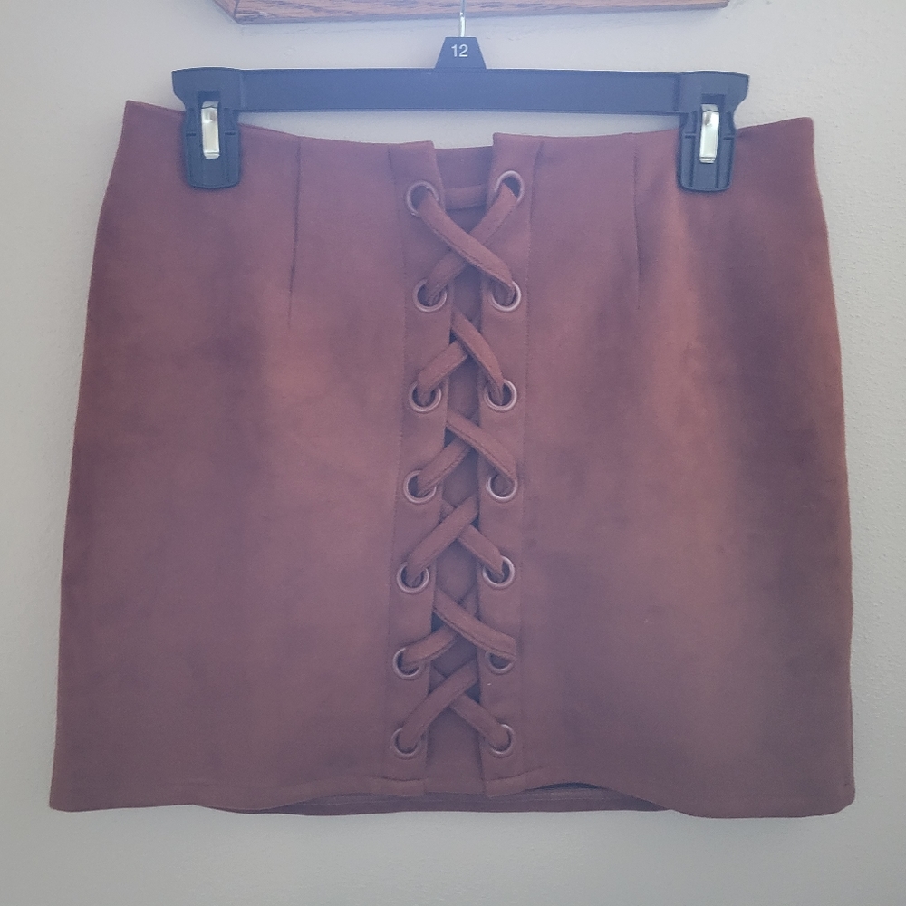 Women's Suede Lace-Up Mini Skirt, Size L